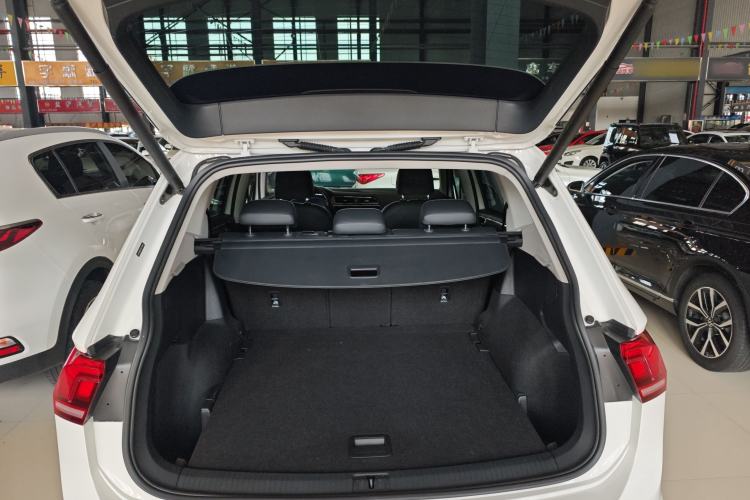 Used Volkswagen Tiguan L 2021 330TSI Automatic Two-Wheel Drive R-Line Enhanced Edition