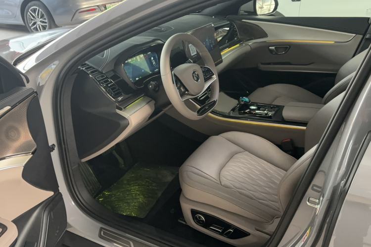 Used BYD Han 2025 DM-i 125KM Elite Model
