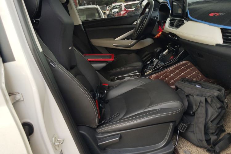 Used Baojun 530 2019 1.5T CVT Luxury Model 7 Seats China V Emission Standard