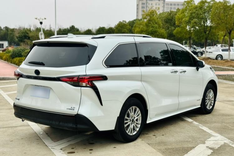 Used Toyota Sienna 2021 2.5L Hybrid Comfort Edition
