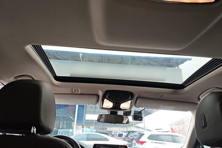 Used BMW 5 Series 2019 525Li Luxury Package
