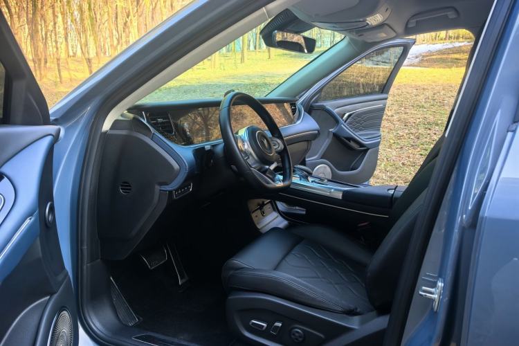 Used VOYAH FREE 2021 Four-Wheel Drive Standard Range-Extended Exclusive Luxury Package
