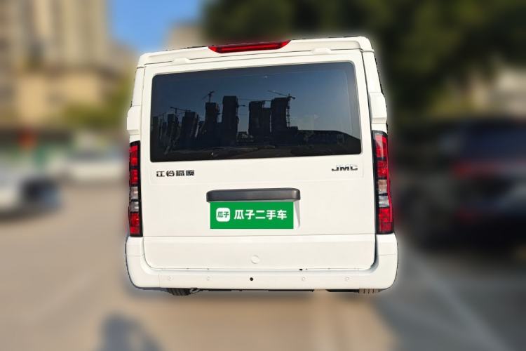 Used JMC Fushun 2025 2.0T 8AT Diesel Short-Wheelbase Low-Roof Commercial Multi-Purpose Passenger Vehicle with 5/6 Seats and Liftgate Tailgate
