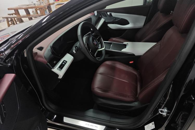 Used Buick LaCrosse 2023 28T Prestige Edition
