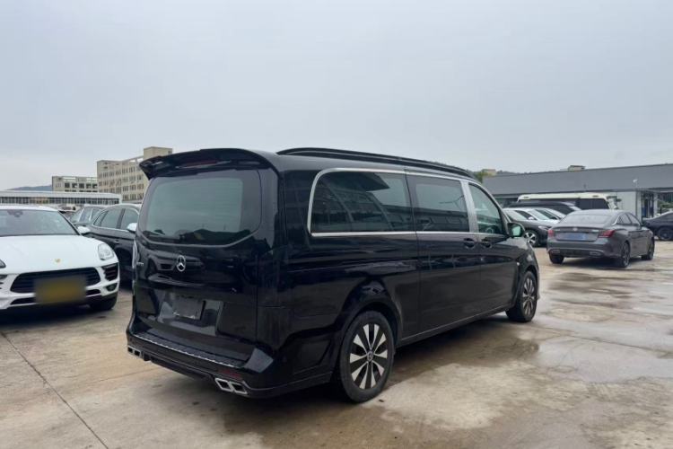 Used Mercedes-Benz Vito 2023 2.0T Elite Version 7 Seats
