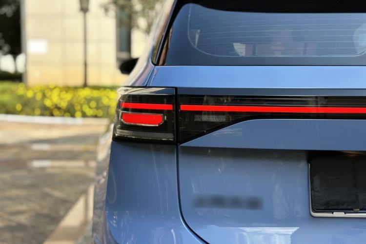 Used Volkswagen Tharu 2025 NewRui 300TSI Prestige Edition
