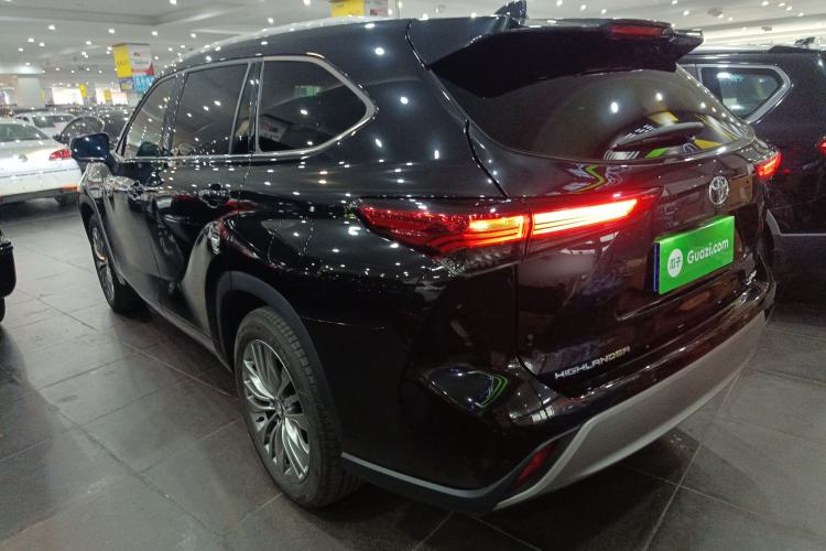 Used Toyota Highlander 2024 2.5L Smart Electric Hybrid Dual-Engine Four-Wheel Drive Prestige Version – 7 Seats
