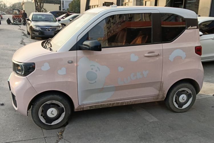 Used Wuling Hongguang MINIEV 2021 Macaron Premium Model – Lithium Iron Phosphate
