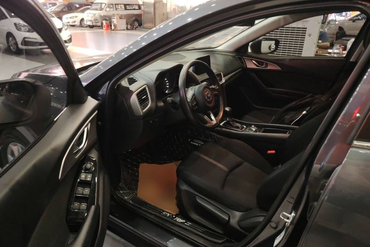 Used Mazda Mazda 3 Axela 2017 Sedan 1.5L Automatic Luxury Model Emission Standard China V
