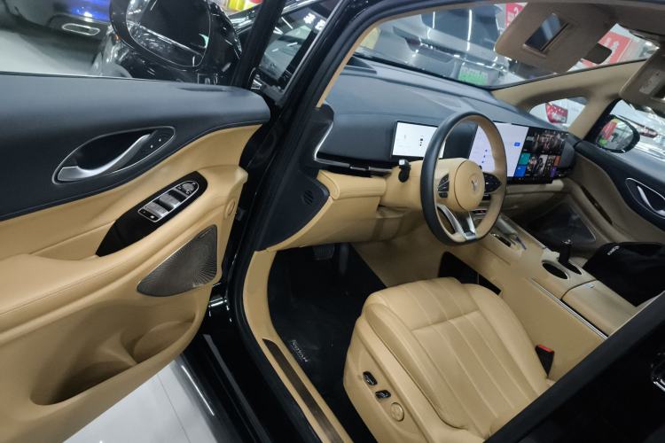 Used VOYAH Dream 2025 PHEV Four-Wheel-Drive Flagship Kunpeng Edition