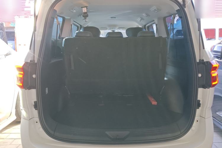 Used SAIC MAXUS G20 2023 Facelifted ES 2.0T Gasoline Automatic Value Edition
