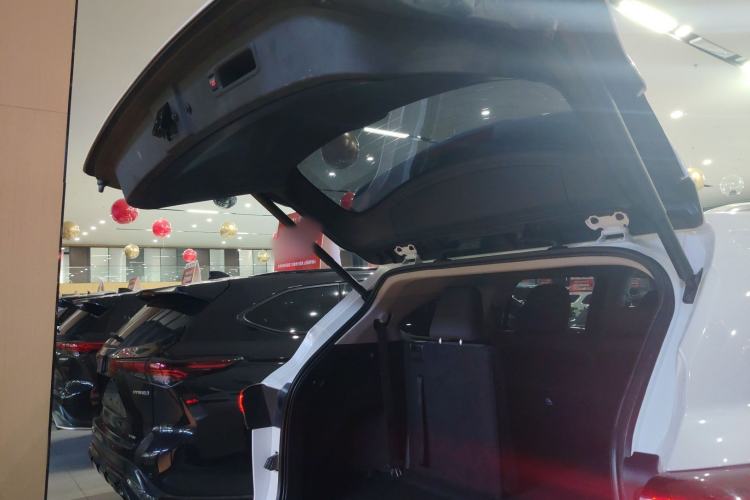 Used Toyota Highlander 2022 Dual-Engine 2.5L 4x4 Elite Edition 7-Seater
