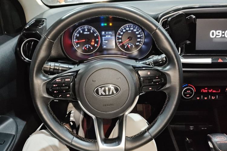 Used Kia Stonic 2019 1.4L Automatic Sport Edition China VI
