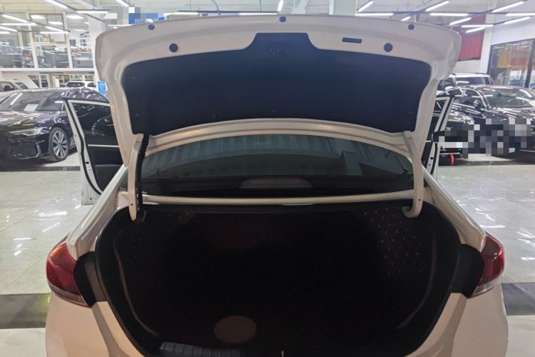 Used Hyundai Elantra 2018 1.6L Automatic 15th Anniversary Special Edition
