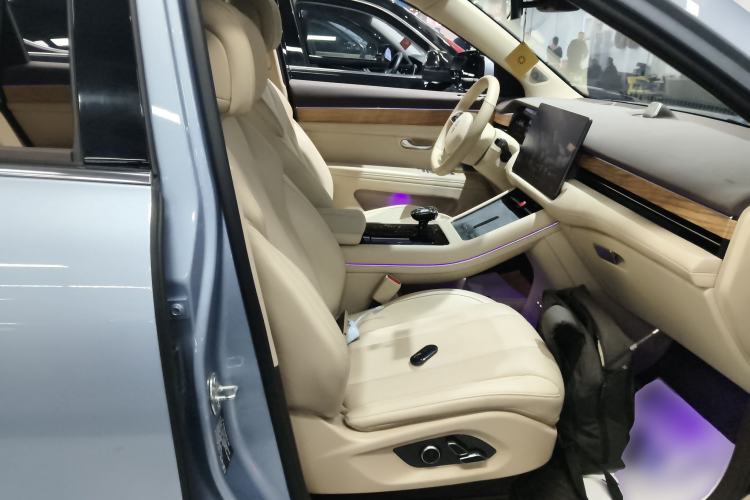 Used Hima AITO M7 2024 1.5T Rear-Drive Plus Version 5 Seats
