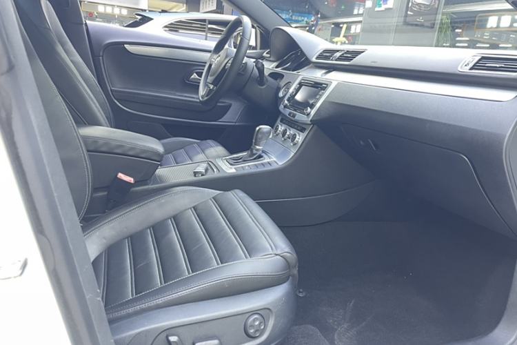 Used Volkswagen FAW-Volkswagen CC 2015 1.8TSI Prestige Model