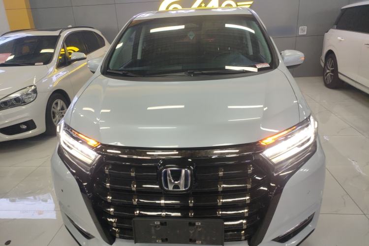Used Honda Elysion 2024 2.0L eHEV Ultimate Edition
