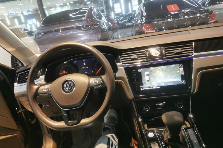 Used Volkswagen Phideon 2021 380TSI Luxury Edition
