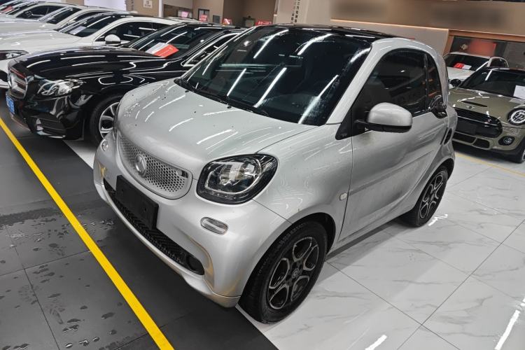 Used smart fortwo 2016 0.9T 66kW Hardtop Pioneer Edition