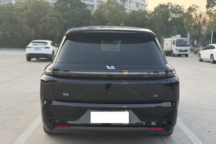 Used Li Auto L8 2023 Pro Model
