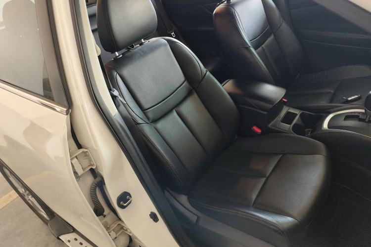 Used Nissan X-Trail 2015 2.0L CVT Comfort MAX Edition 2WD
