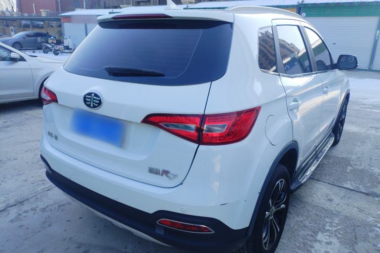 Used FAW Senya R7 2017 1.6L Automatic Smart Version
