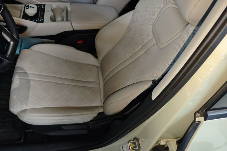 Used BYD Yuan UP 2024 401 km Active Version
