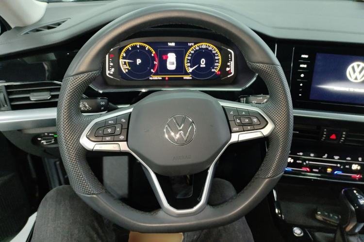 Used Volkswagen Passat 2025 Outstanding Model 330TSI Elite Edition
