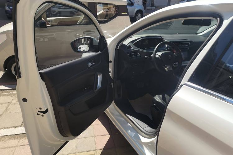 Used Peugeot 308 2018 1.6L Automatic Luxury Edition
