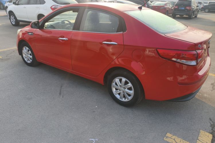 Used Kia K2 2015 Sedan 1.4L MT GLS
