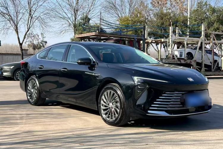 Used Buick LaCrosse 2025 28T Platinum Edition
