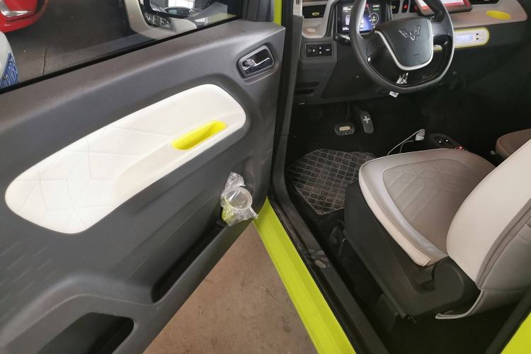 Used Wuling Hongguang MINIEV 2022 Macaron Colorful Edition Lithium-Ion Battery