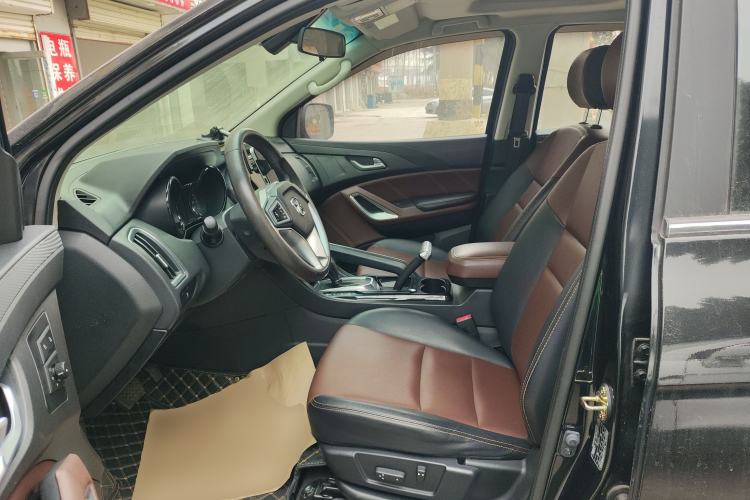 Used JMC Yusheng S350 2016 2.0T Automatic 2WD Gasoline Luxury Version with Sunroof 7 Seats
