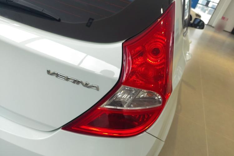 Used Hyundai Verna Ray 2016 1.4L Manual Leading GLX Model