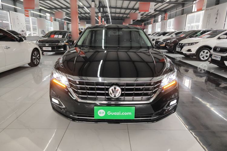 Used Volkswagen Passat 2020 330TSI Luxury Edition China VI
