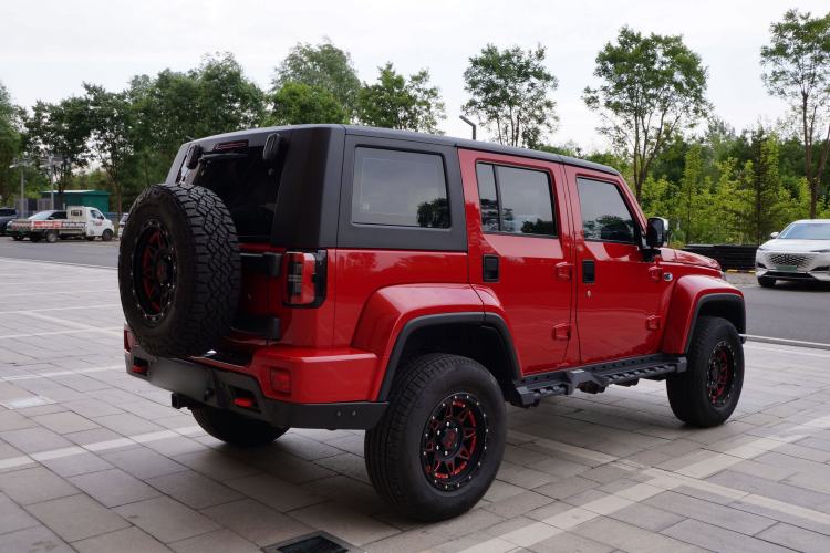 Used Beijing Auto BJ40 2023 2.0T Automatic Four-Wheel Drive Urban Hunter Edition Chivalrous Type
