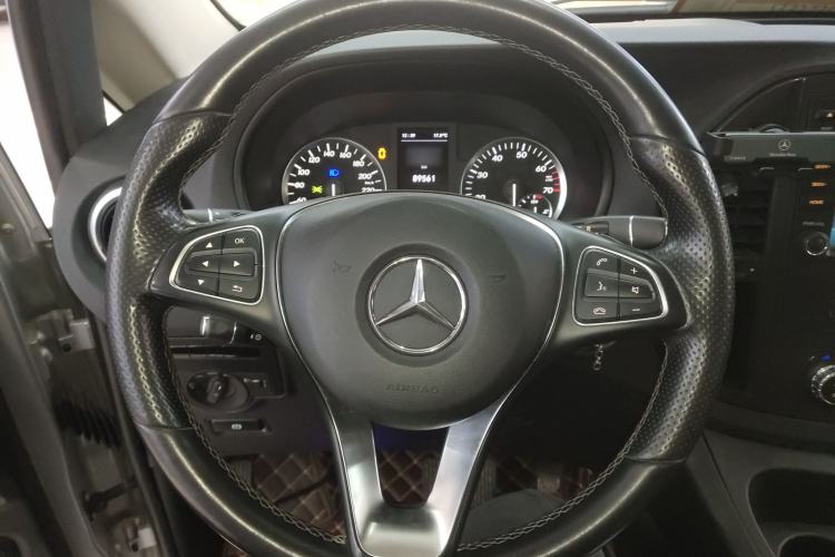 Used Mercedes-Benz Vito 2016 2.0T Business Edition
