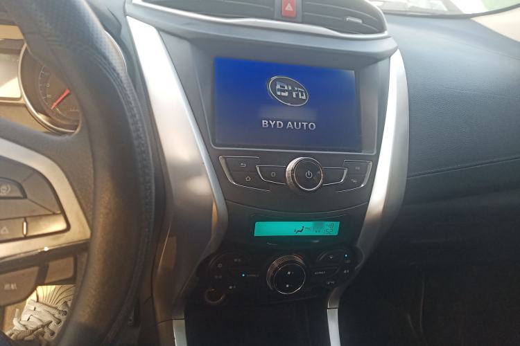 Used BYD Yuan New Energy 2018 EV360 Smart Connect Cool Edition