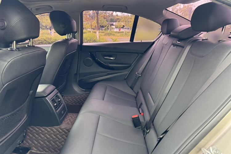 Used BMW 3 Series 2016 320i Fashion Model
