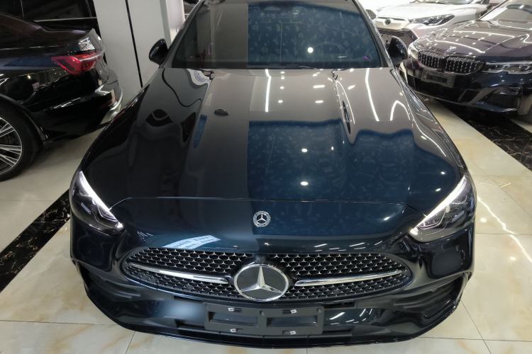 Used Mercedes-Benz C-Class 2024 Facelift C 260 L Night Edition Sport Version
