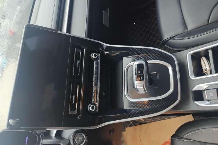 Used Haval M6 2021 PLUS 1.5T DCT Prestige Smart Connectivity Model
