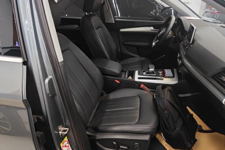 Used Audi Q5L 2020 Updated 40 TFSI Prestige Fashion Edition
