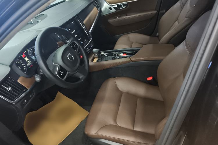 Used Volvo S90 2019 T5 Zhiya Edition
