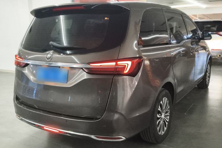 Used Buick GL8 2022 Land Cruiser Executive Class 652T Comfort Model