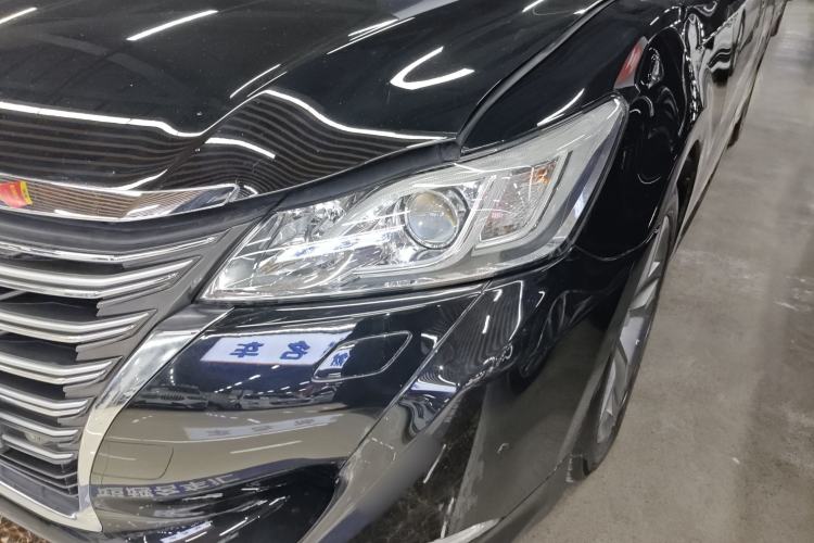 Used Toyota Crown 2015 2.0T Fashion Edition
