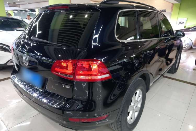 Used Volkswagen Touareg 2011 3.0 TSI Standard Version
