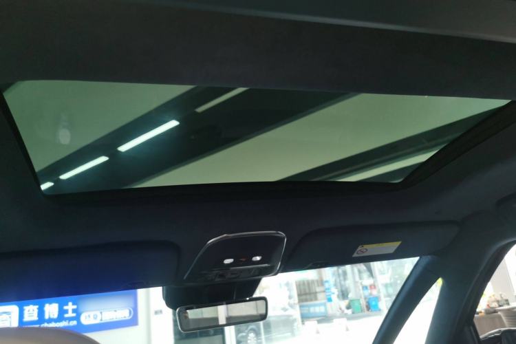 Used Zeekr 009 2024 7-Seater Aisle Version 108 kWh
