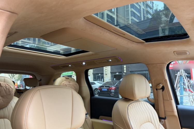 Used VOYAH Dream 2025 PHEV Four-Wheel-Drive Flagship Kunpeng Edition
