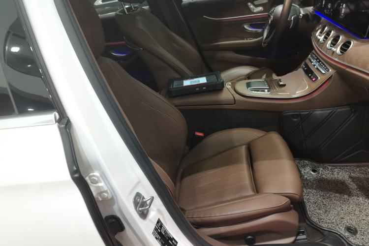 Used Mercedes-Benz E-Class 2023 E 260 L
