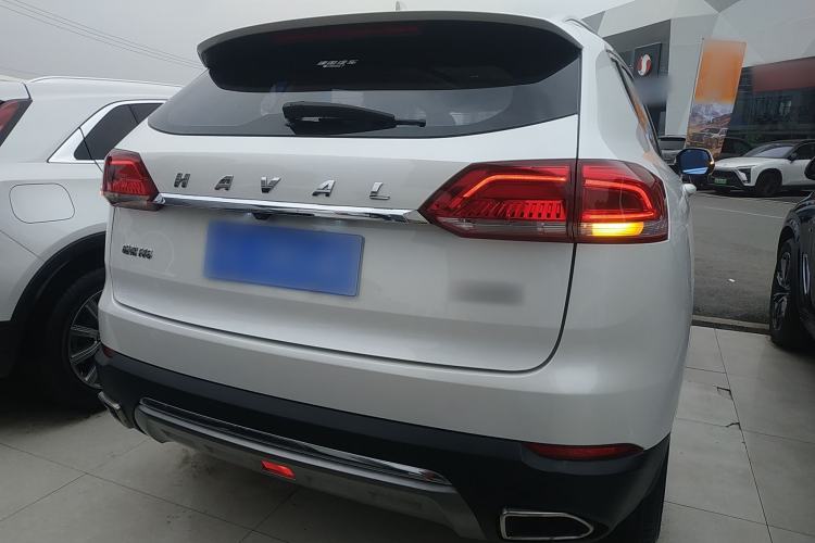 Used Haval H6 2017 Blue Label 1.5T Automatic Two-Wheel Drive ZhiShang Model
